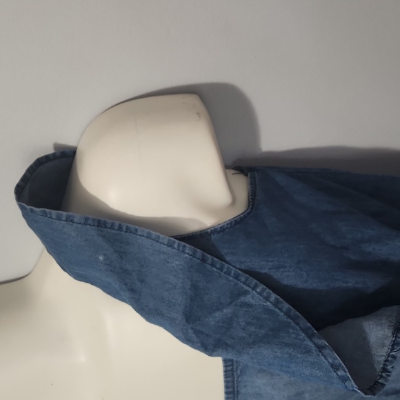 Denim Look Ruffled Romper - Picture 4 of 10